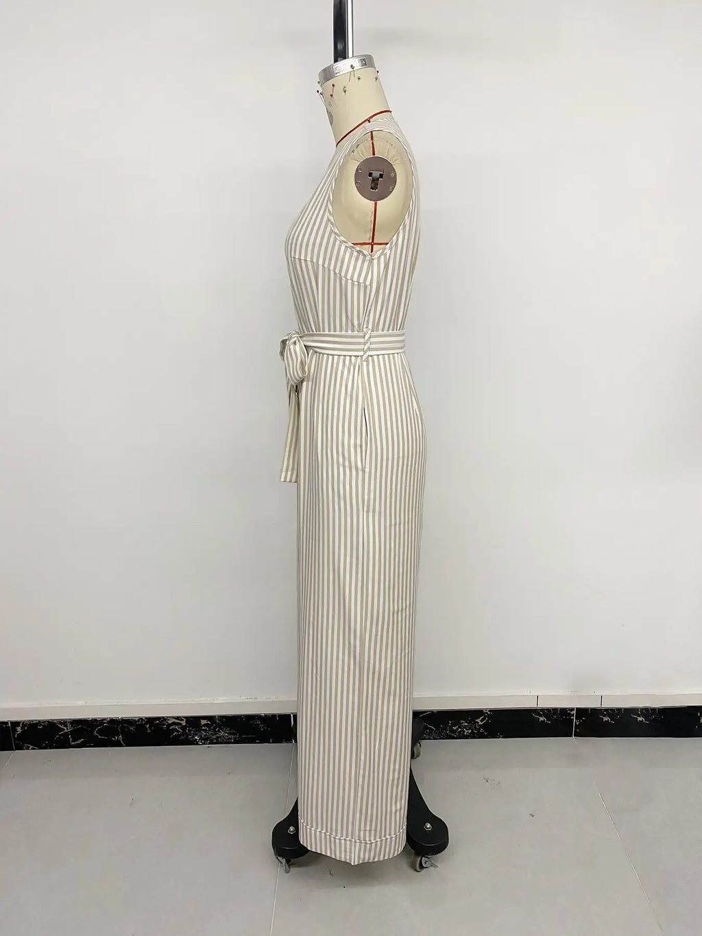 Casual and minimalist jumpsuit, color woven striped jumpsuit, wide leg pants